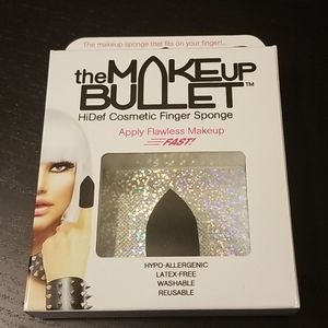 "The Makeup Bullet™ - HiDef Cosmetic Finger Sponge